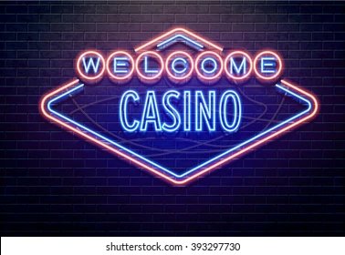 Pengguna bermain slot online di smartphone mereka dengan antarmuka mudah digunakan dari inatoto